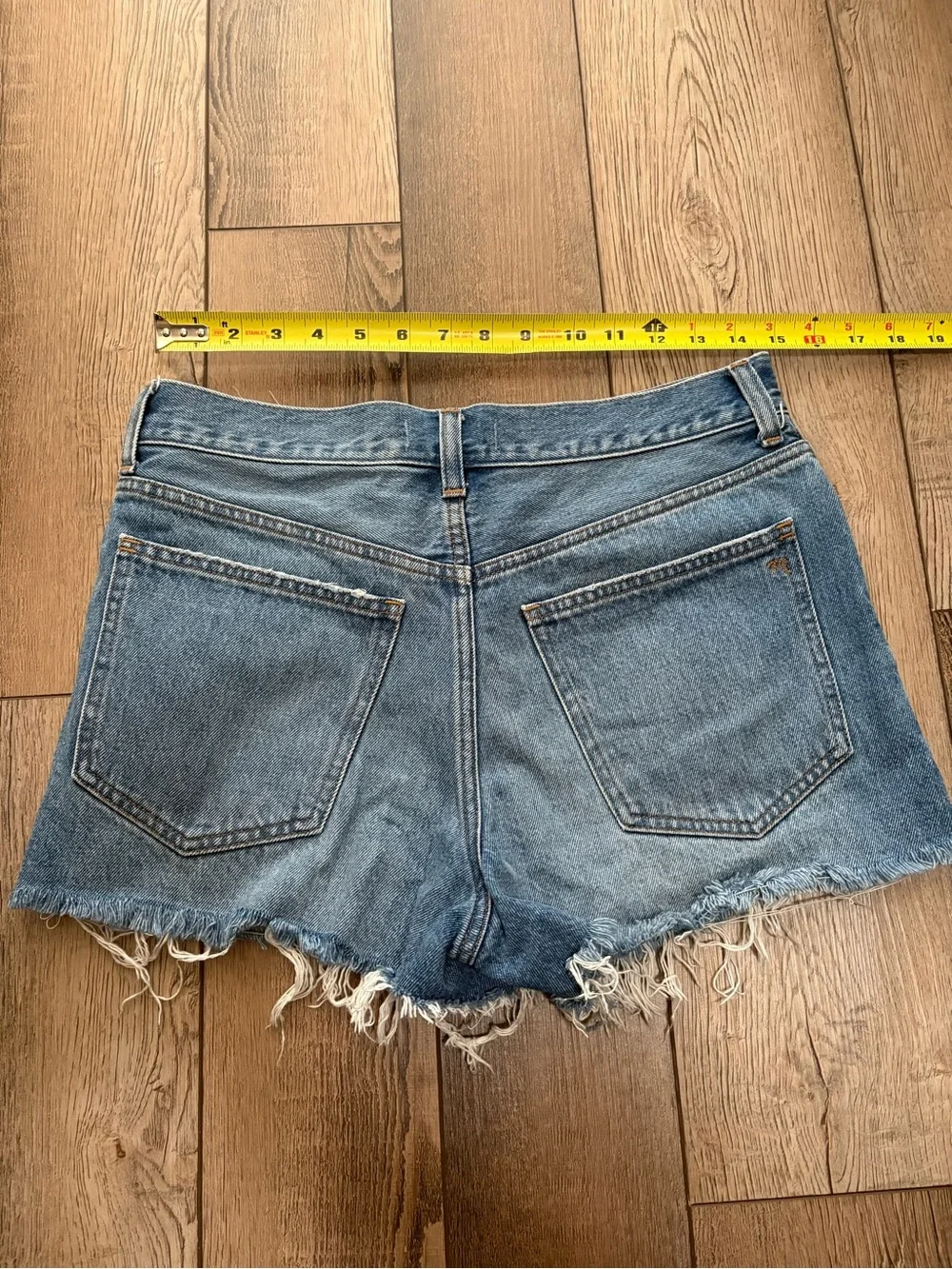 Madewell Relaxed Denim Shorts Kelton Wash Raw Hem Size 27